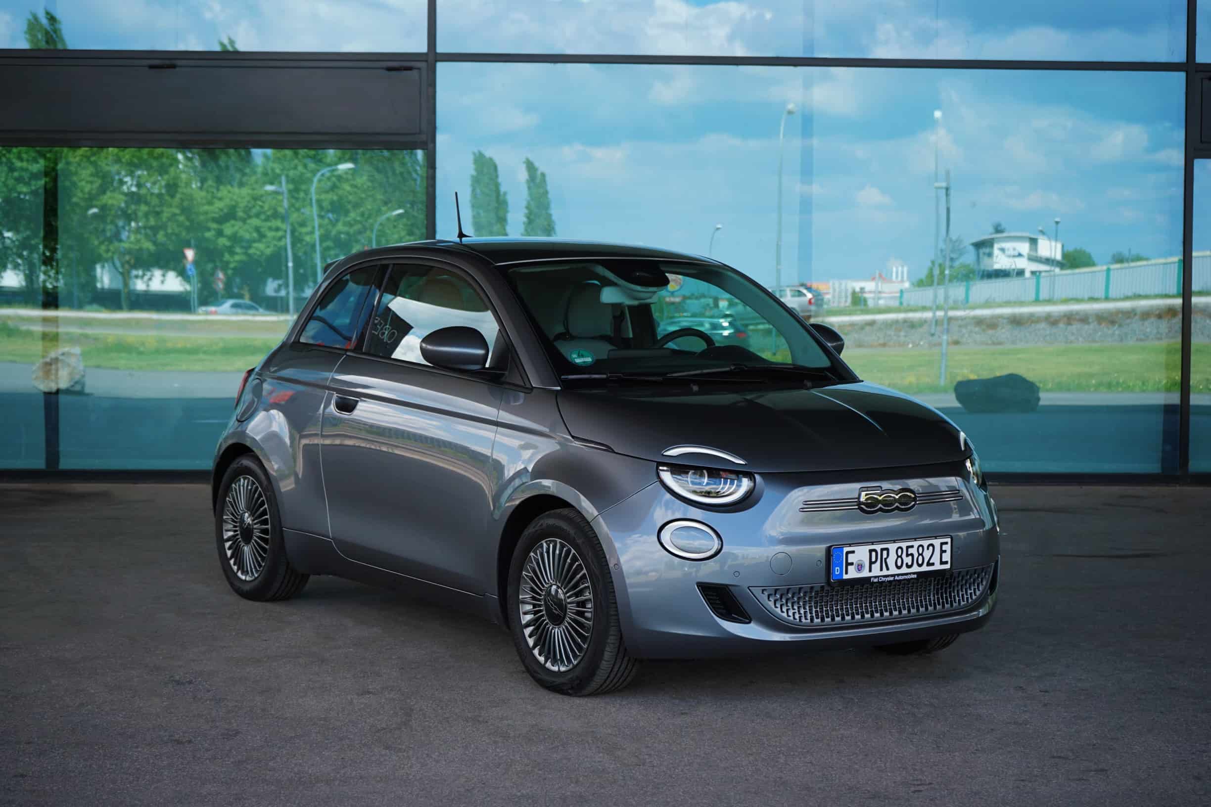 Weiterhin satte Rabatte für E-Autos 1 (2021) Fiat 500e ICON