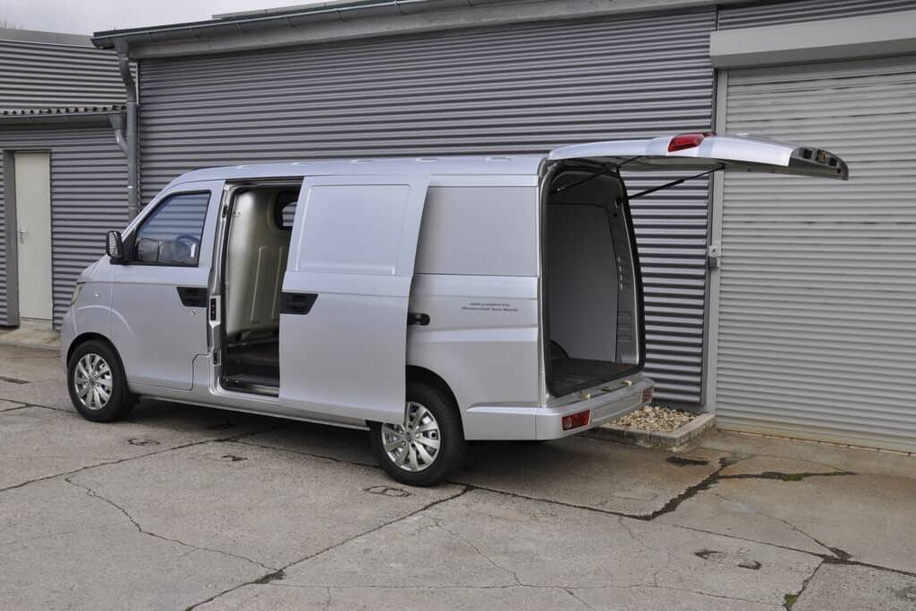 Ari Motors bietet neuen E-Transporter an 4 Ari 901 Kastenwagen