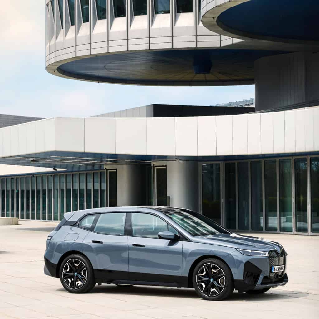 Der erste BMW iX kommt im Herbst 11 BMW iX