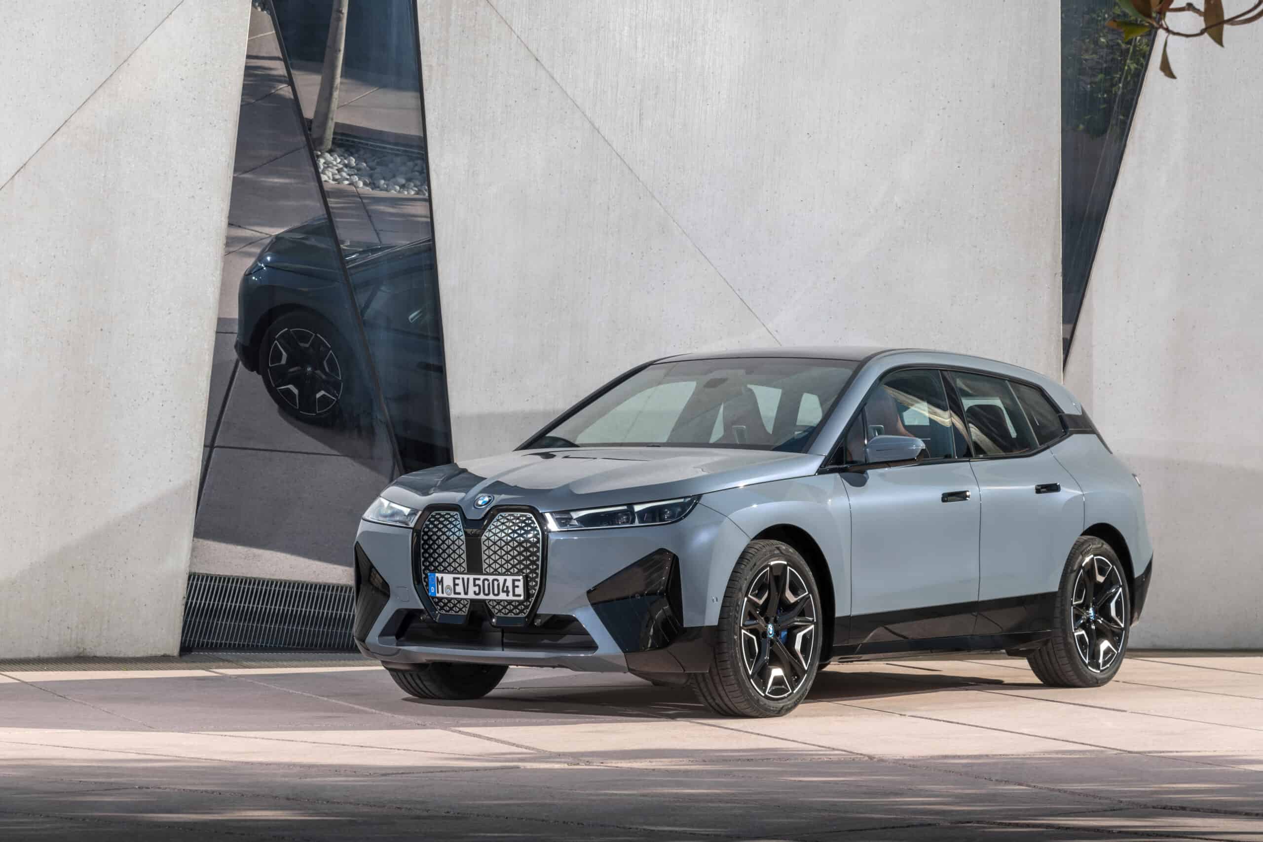 Der erste BMW iX kommt im Herbst 33 BMW iX