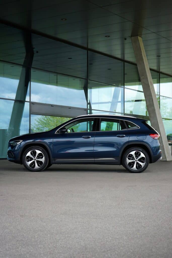 Mercedes-Benz GLA 250e (2021) - Plug-in Hybrid Lifestyle-SUV - Test - Review - POV 6 Mercedes-Benz GLA 250e (2021)