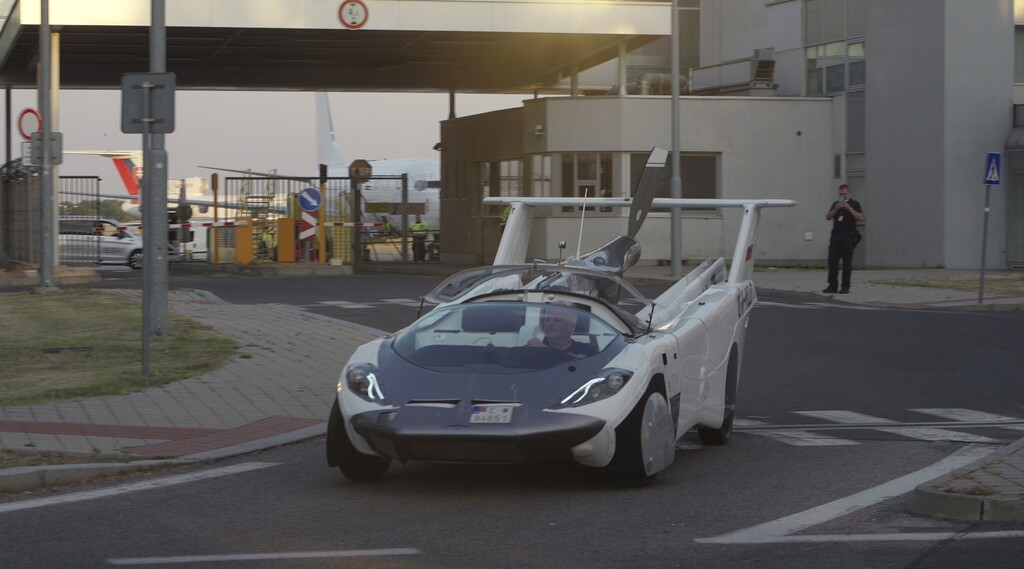 Flugauto Aircar - Auf Knopfdruck ein Kleinflugzeug 1 Flugauto Aircar