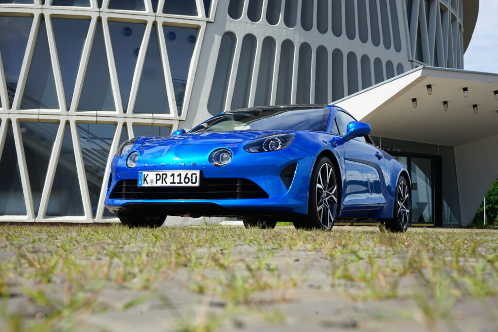 Alpine A110 Pure (2021) - Ist die hübsche Französin besser als ein PORSCHE? Test I Sound 8 Alpine A110 Pure (2021)