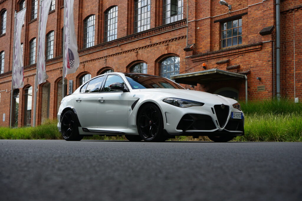 Alfa Romeo Giulia GTA (2021) – 540 PS italienische Superpower! 4 Alfa Romeo Giulia GTA (2021)