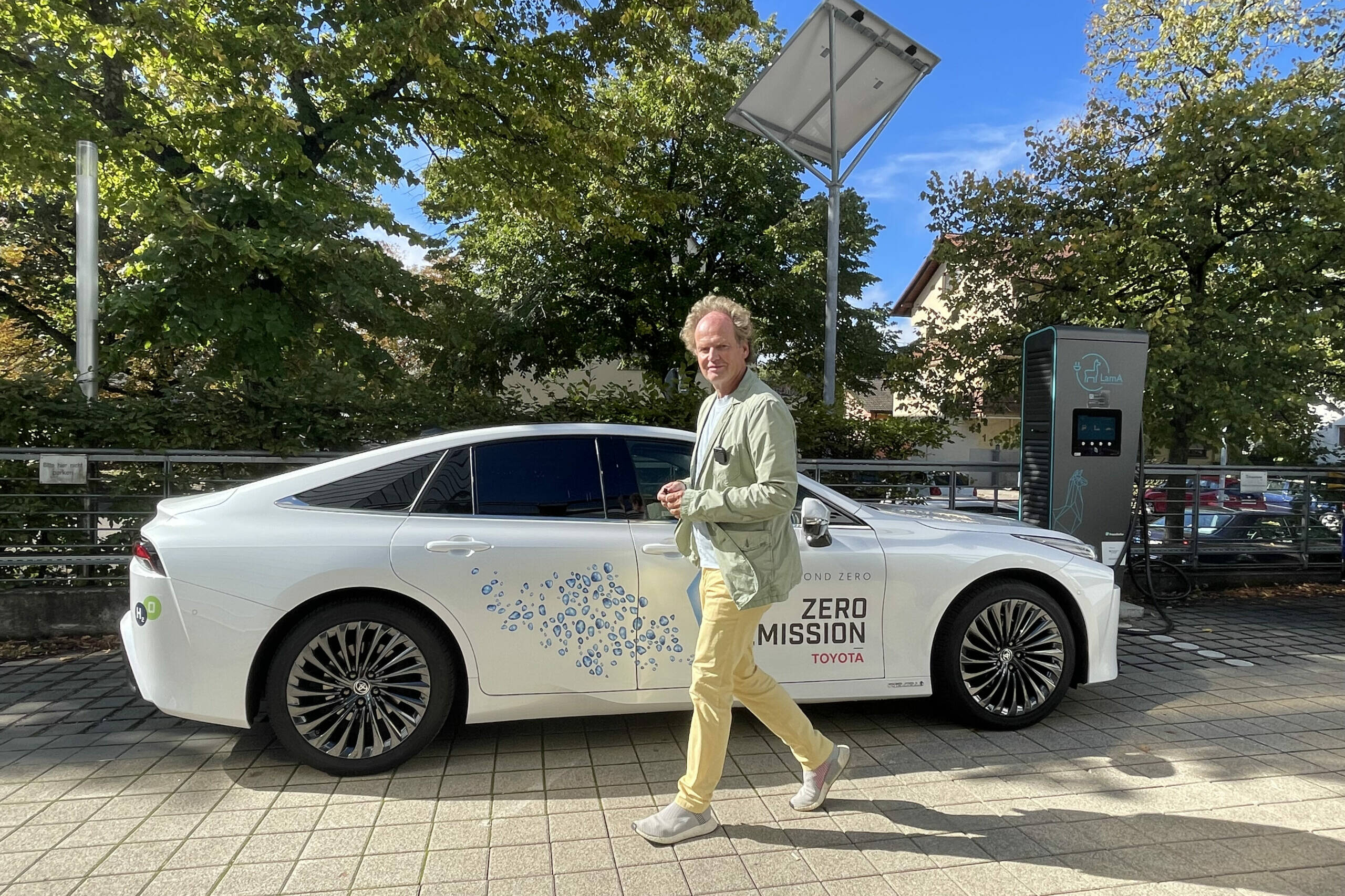 Toyota Mirai mit H2-Antrieb - Ob Wasserstoff eine Chance bei der Alltags-Mobilität bekommt? 8 Toyota Mirai mit H2-Antrieb - Ob Wasserstoff eine Chance bei der Alltags-Mobilität bekommt?