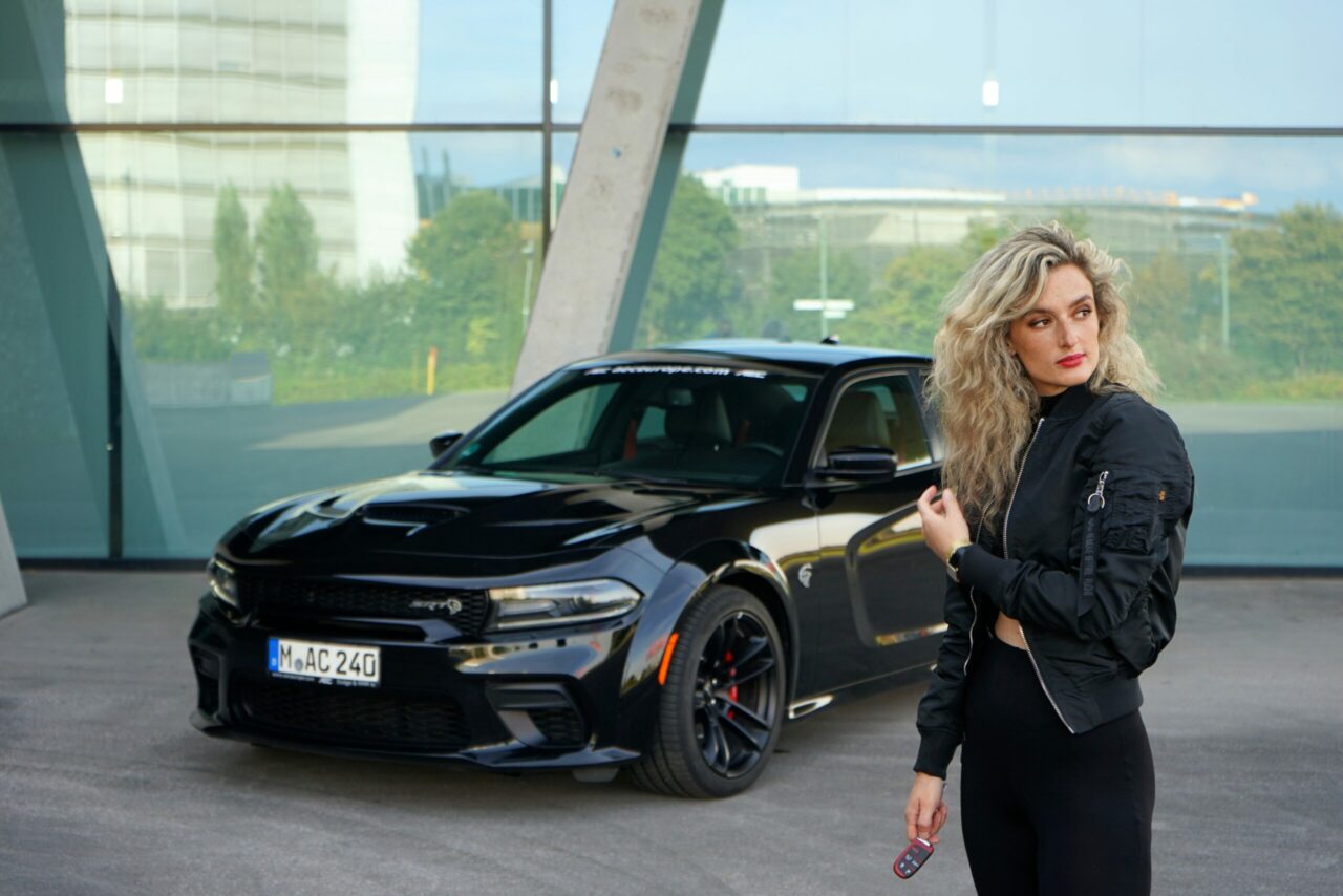 Letzte Chance auf den Dodge Hemi-V8 2 Dodge Charger Hellcat SRT Widebody, NinaCarMaria