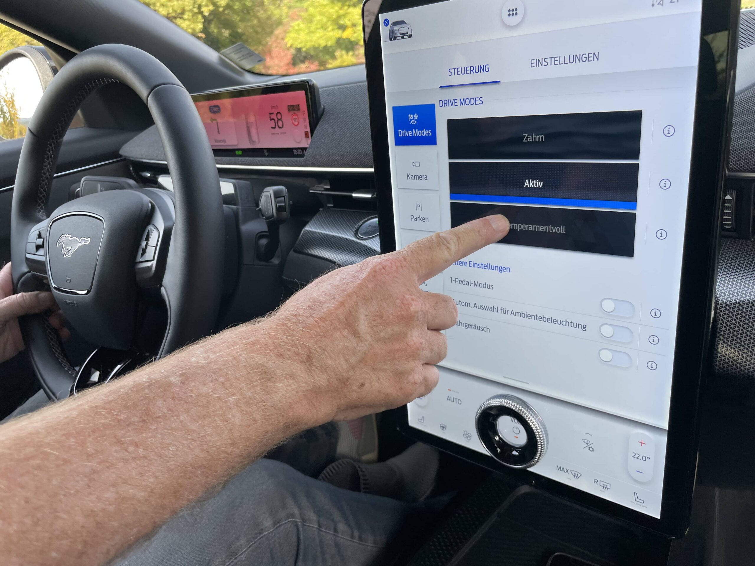 Der neue Ford Mustang Mach-E GT (2022) - Supersportwagen-Power für den vollelektrischen Hengst 13 Ford Mustang Mach-E GT (2022)