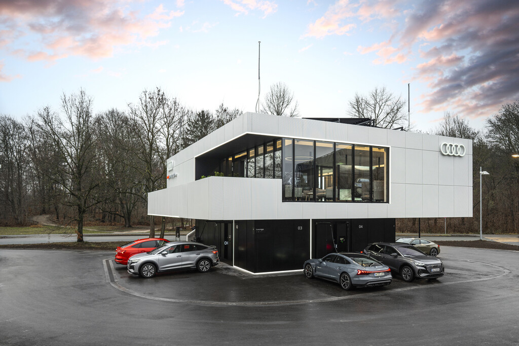 Die moderne Stromtankstelle: Audi Charging Hub 3 Audi Charging Hub.