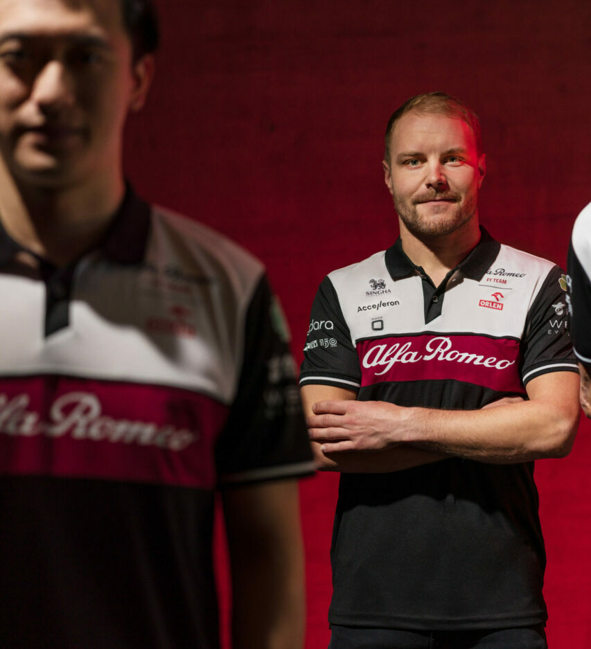 Alfa Romeo zeigt neuen F1-Rennwagen C43 3 Valtteri Bottas und Zhou Guanyu, Robert Kubica