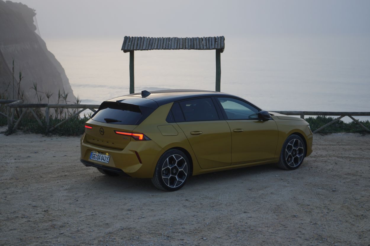 Opel Astra (2022) - Innenraum wertiger als beim Golf 7 der-Autotester
