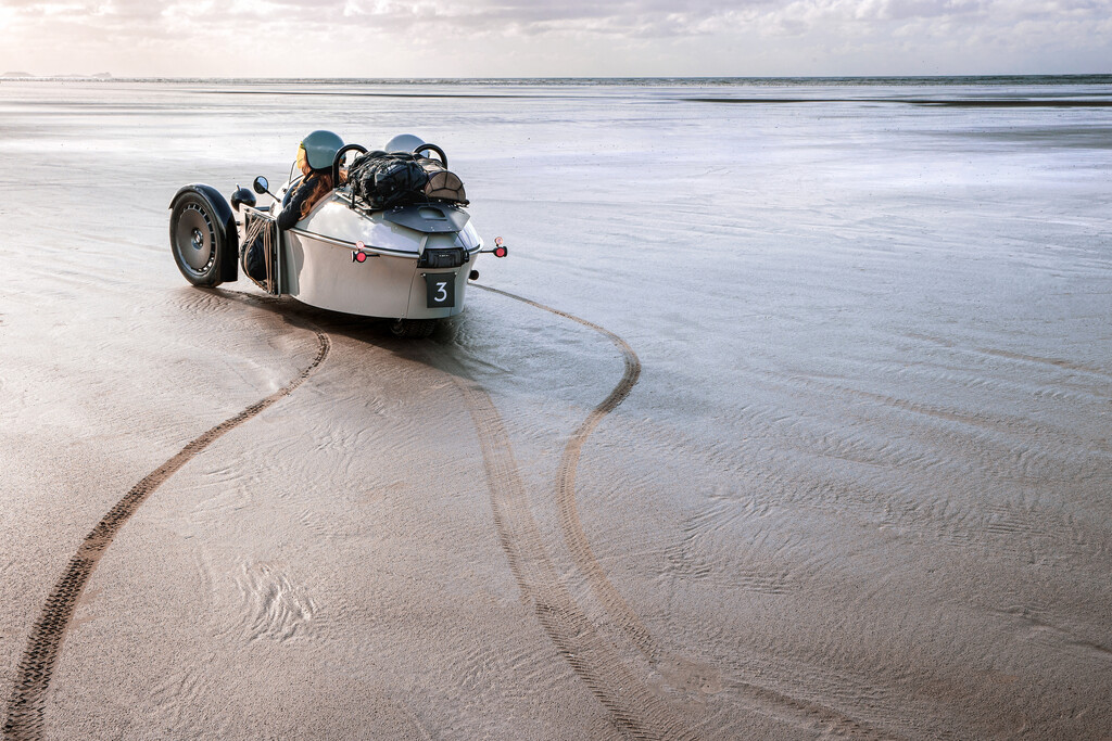 Der Morgan 3-Wheeler rollt mit drei Zylindern in die Zukunft 7 Morgan Super 3