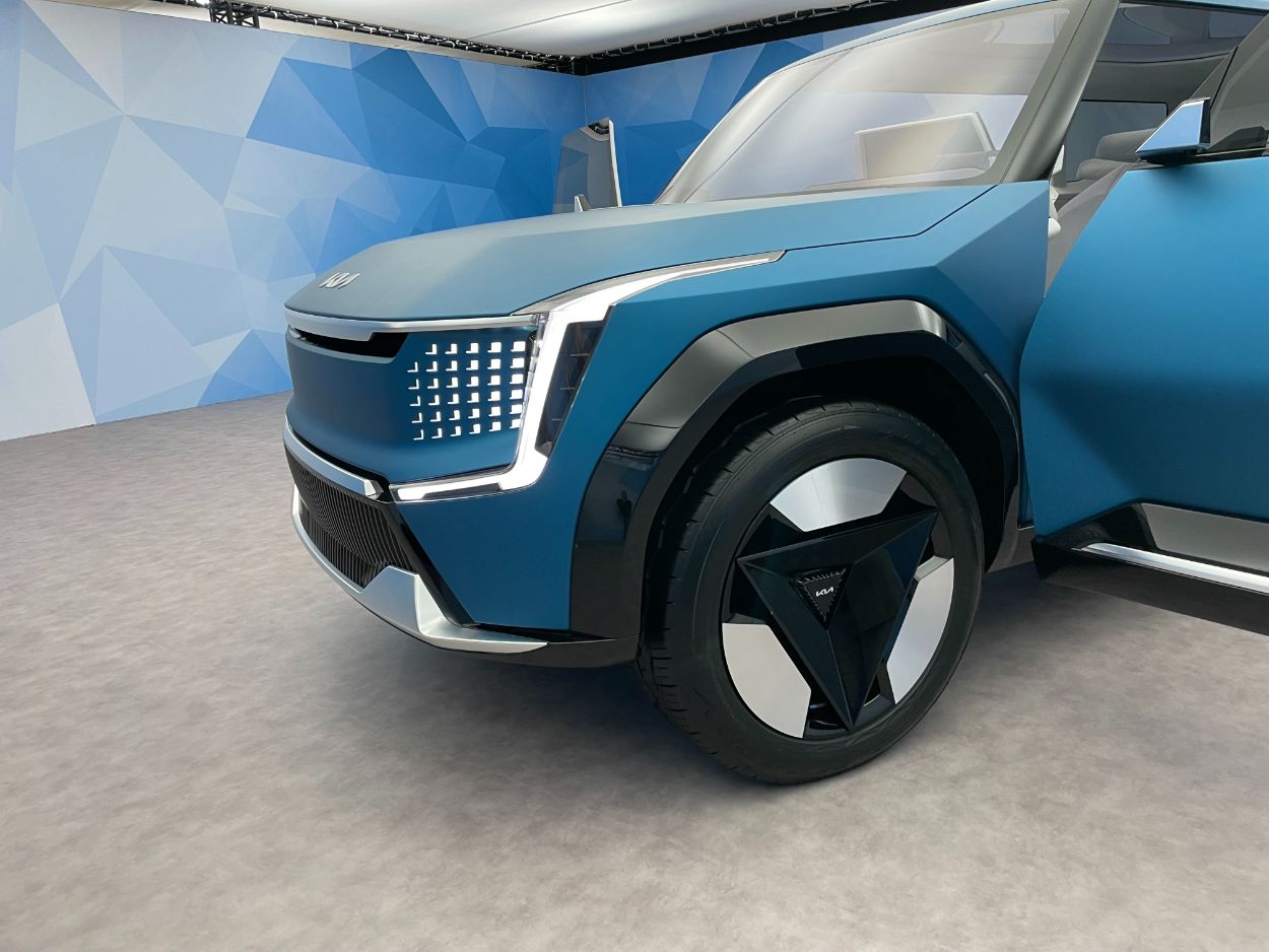 WWCOTY - Kia EV9 ist Weltauto des Jahres 2024 7 KIA EV9 Concept (2023) - Diese Studie kommt auf europäische Straße