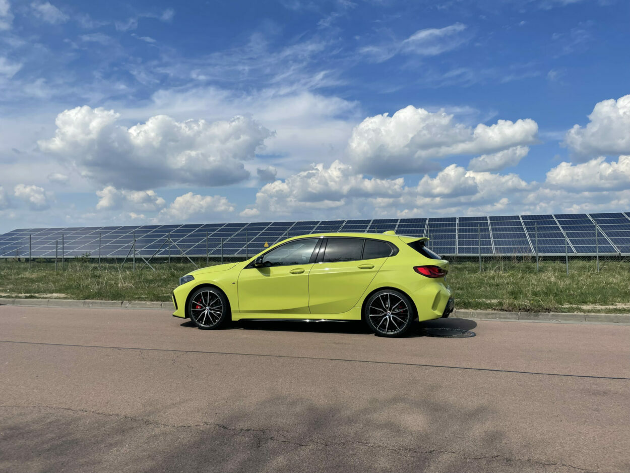 BMW M135i xDrive (2022) - Schneller und sicherer in den Kurven 16 BMW M135i xDrive