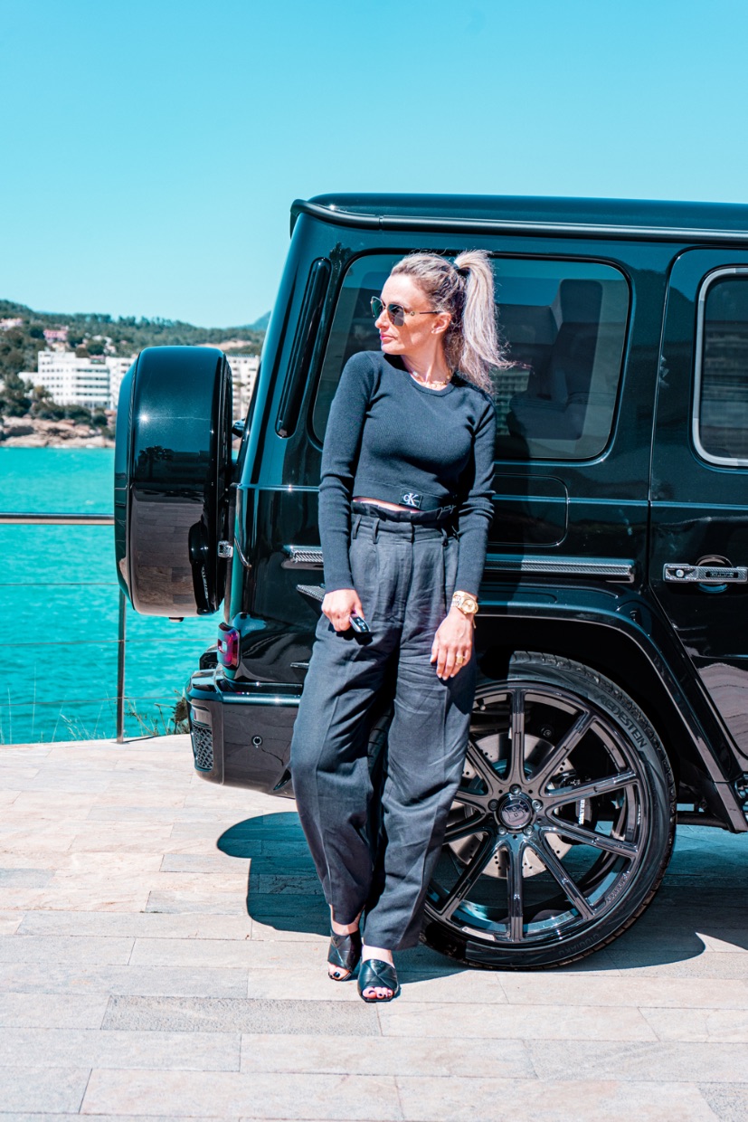 BRABUS G 900 SUPERBLACK - der balearische Batman aus Bottrop mit 900 PS I NinaCarMaria 7 Brabus 900 Superblack
