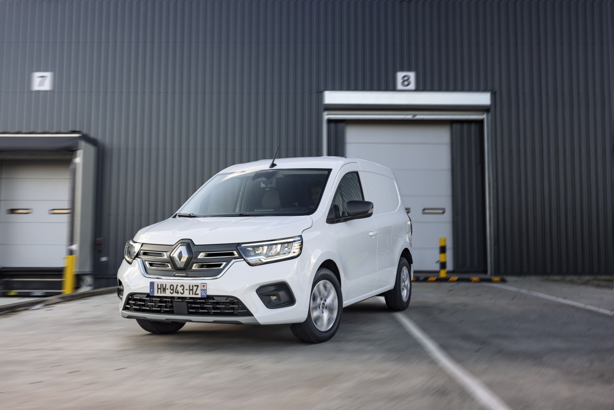 Neue E-Transporter: Renault Kangoo Rapid E-TECH Electric und Renault Master E-Tech Electric 3 Renault Kangoo Rapid E-TECH Electric
