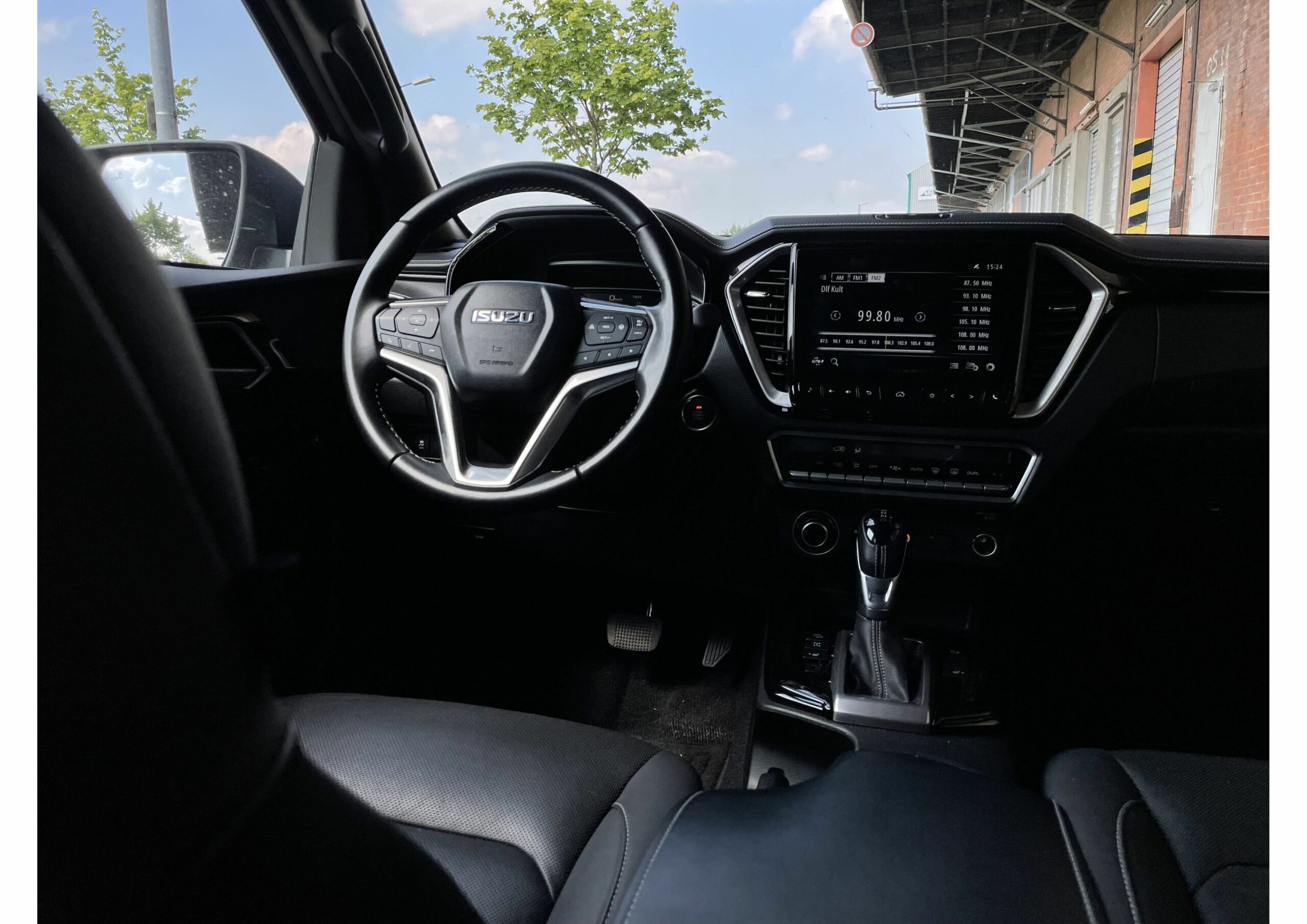 Isuzu D-MAX (2022) - Lifestyle-Mobil für hippe Frauen und echte Kerle 18 Isuzu D-MAX (2022)