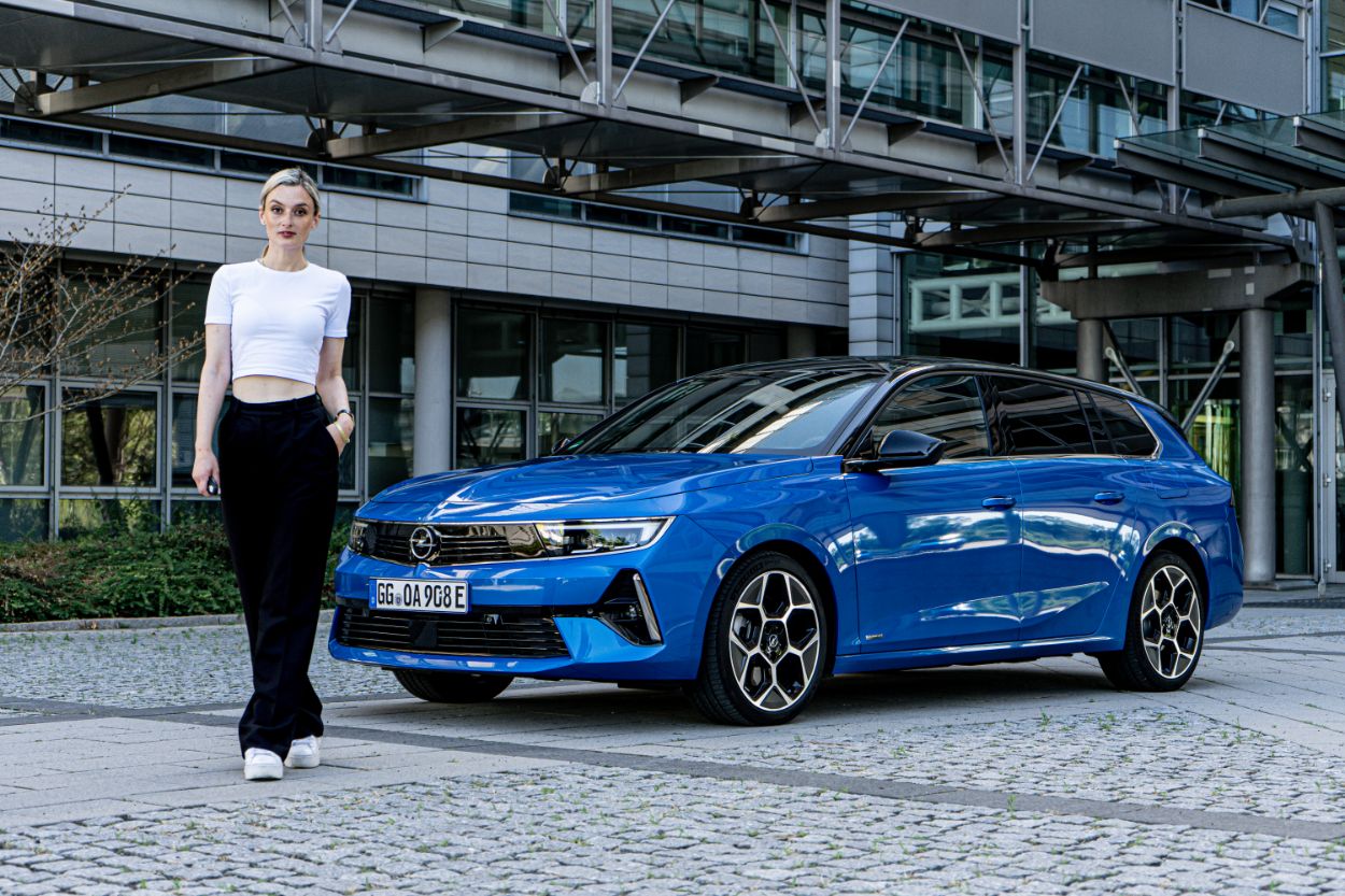 Opel Astra Sports Tourer (2023) - Designstück oder Alleskönner? NinaCarMaria