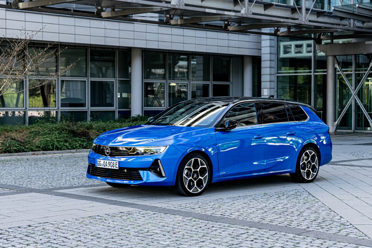 Opel Astra Sports Tourer (2023) - Designstück oder Alleskönner? 8 Opel Astra Sports Tourer (2023) - Designstück oder Alleskönner?