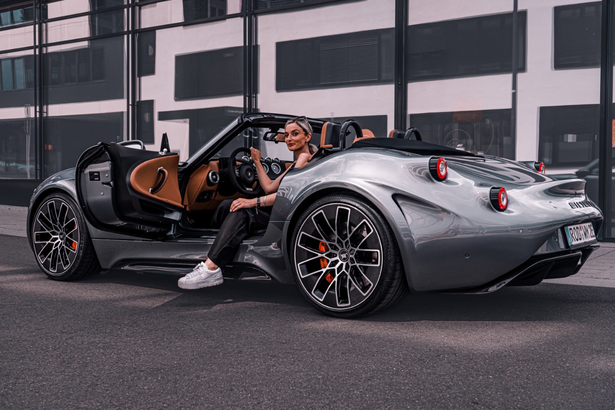 WIESMANN is back (2023) – Project THUNDERBALL mit 680 PS und e-Drive 1 Wiesmann Project Thunderball und NinaCarMaria