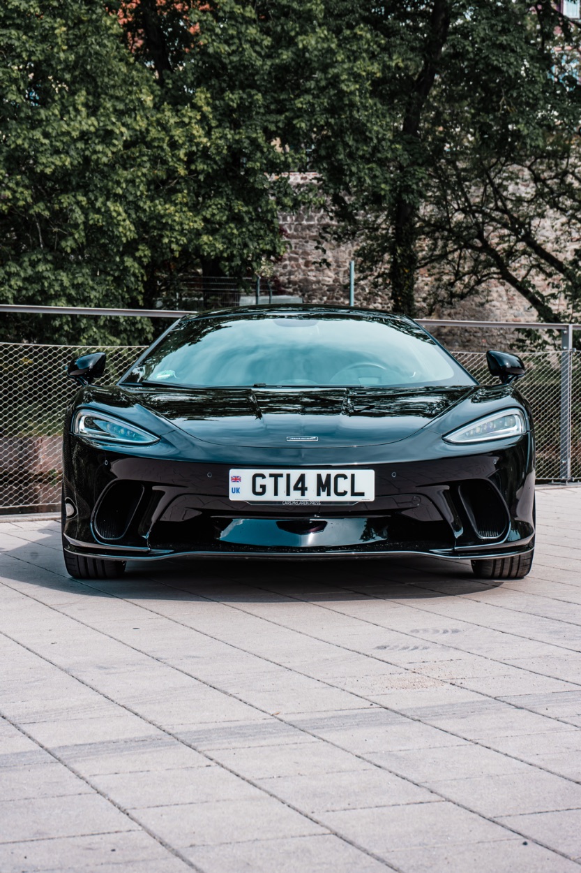 McLaren GT 2022 – BATMOBILE mit 620 PS I NinaCarMaria