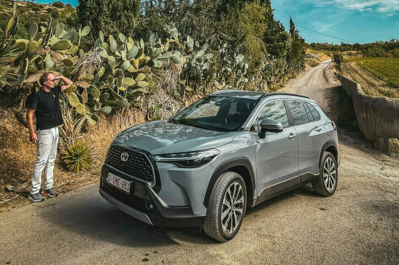 Toyota Corolla Cross (2023) - Neues Kompakt-SUV mit bekanntem Namen 15 Toyota Corolla Cross (2023) - Neues Kompakt-SUV mit bekanntem Namen