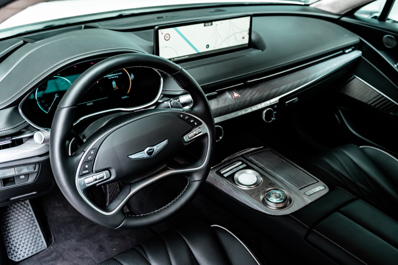 Genesis zaubert mit Solardach grünen Luxus in die Electrified G80 Limousine 2 Genesis zaubert mit Solardach grünen Luxus in die Electrified G80 Limousine