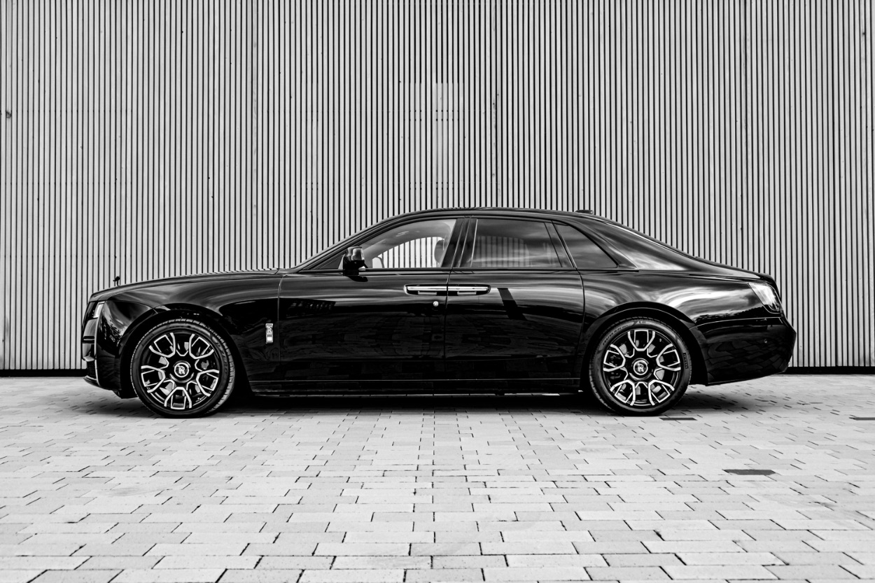 Rolls Royce Ghost Black Badge - Das 600 PS Luxus-Batmobil 1 Rolls Royce Ghost Black Badge