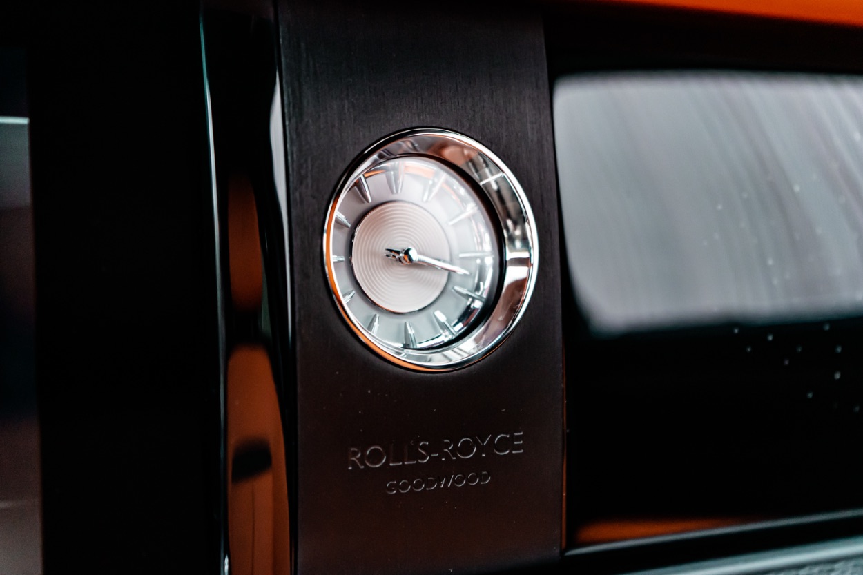 Rolls Royce Ghost Black Badge - Das 600 PS Luxus-Batmobil 18 Rolls Royce Ghost Black Badge - Das 600 PS Luxus-Batmobil