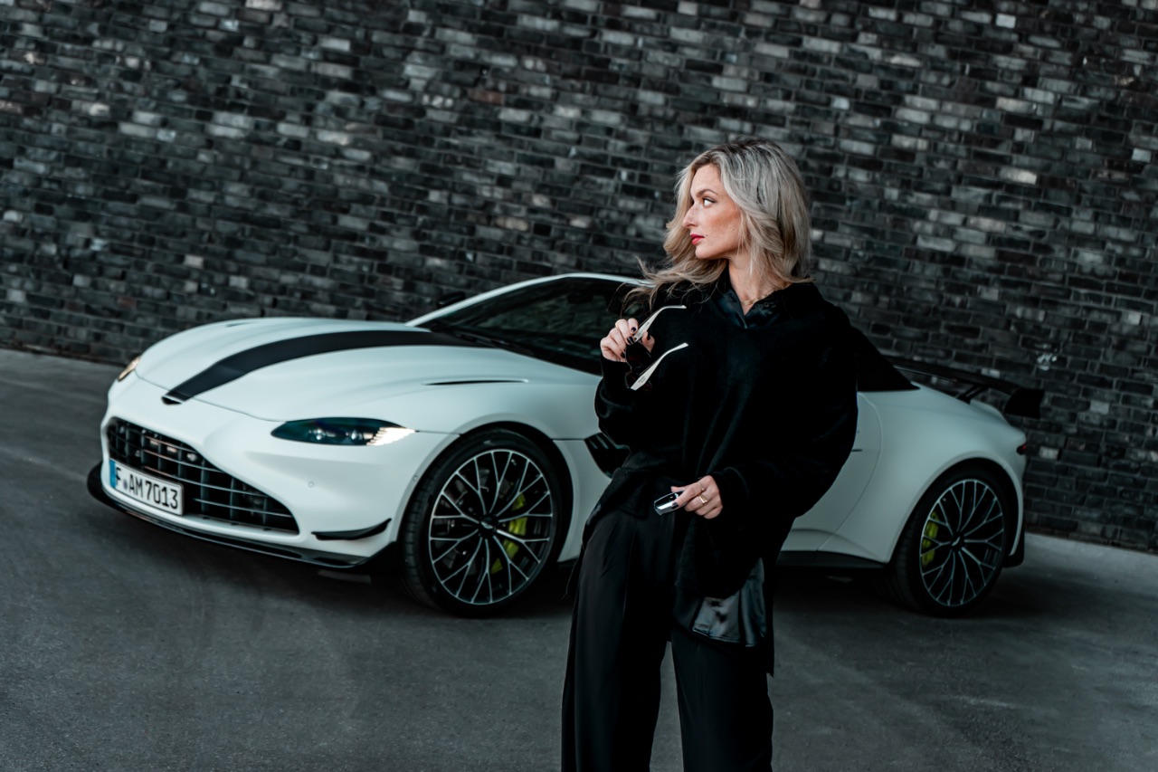 Aston Martin Vantage F1 Edition (2023) - Das Formel1-Safety-Car für Wohlhabende 4 Aston Martin Vantage F1 Edition (2023) - Das Formel1-Safetycar für Wohlhabende