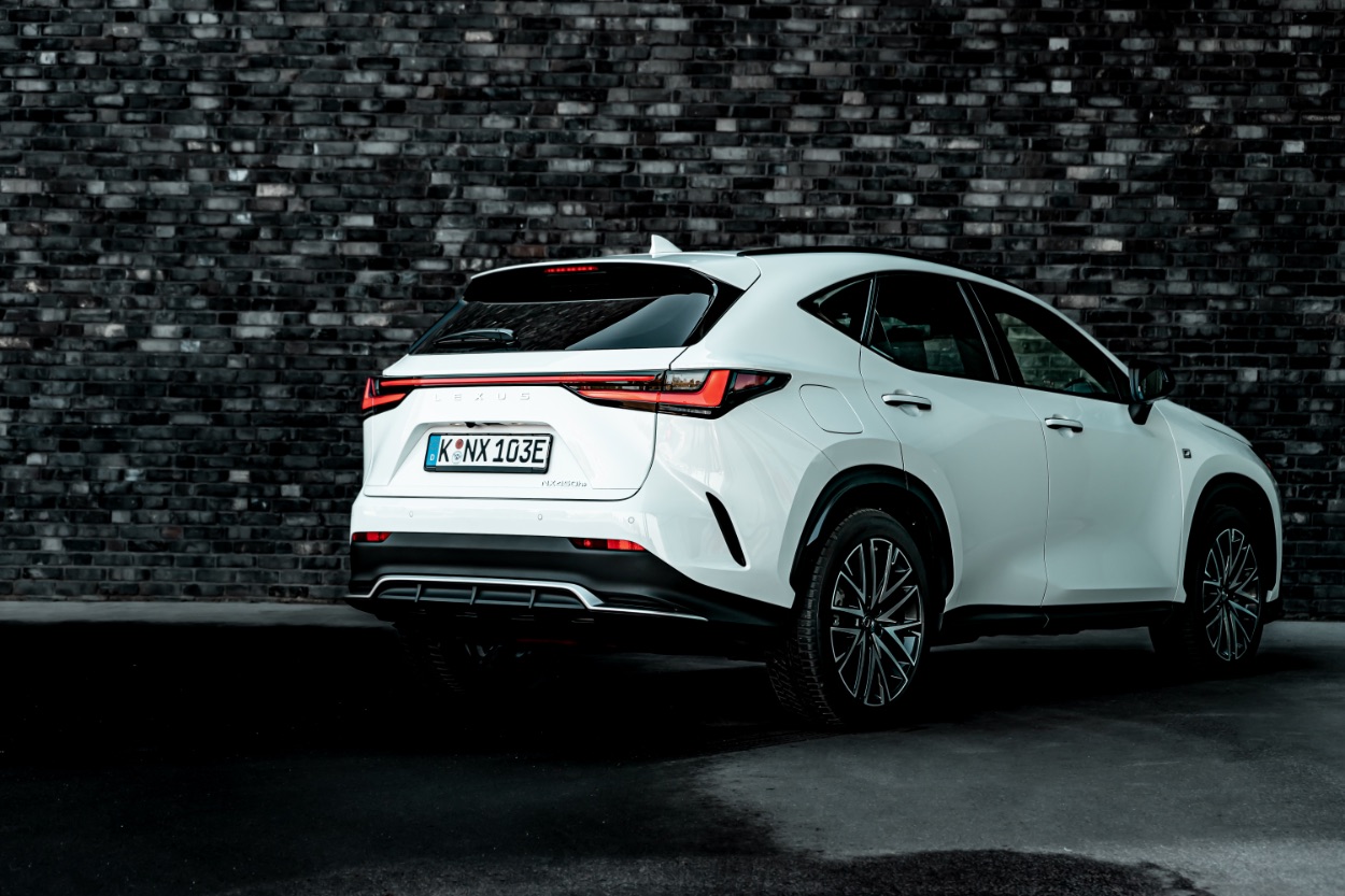 LEXUS NX 450h+ (2023) - SUV mit Plug-in-Hybrid-Antrieb der Toyota Premium Marke 1 LEXUS NX 450h+ - SUV mit Plug-in-Hybrid-Antrieb der Toyota Premium Marke