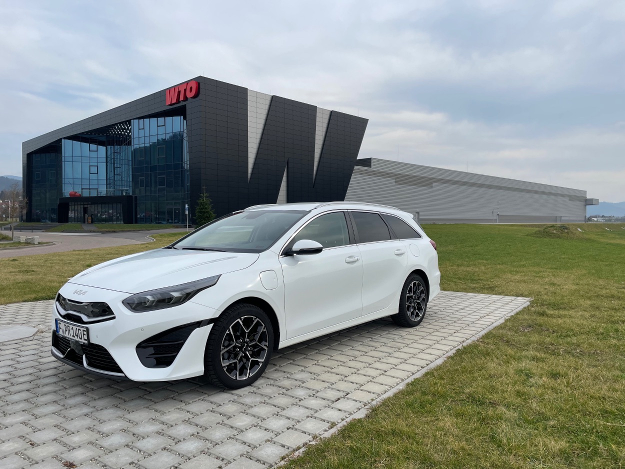 Kia Ceed SW mit Plug-in Hybrid-Antrieb (2023) - Kombi mit großem Nutzraum 1 Kia Ceed Sportswagon mit Plug-in Hybrid-Antrieb (2023)