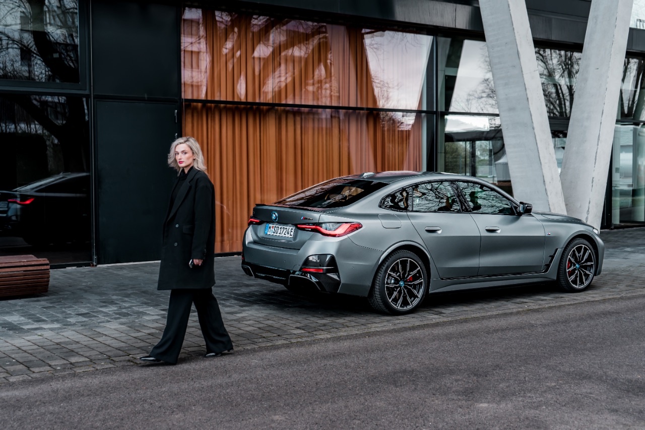 BMW i4 M50 Gran Coupé: Erster vollelektrischer BMW M 11 BMW i4 M50 Gran Coupé: Erster vollelektrischer BMW M, NinaCarMaria