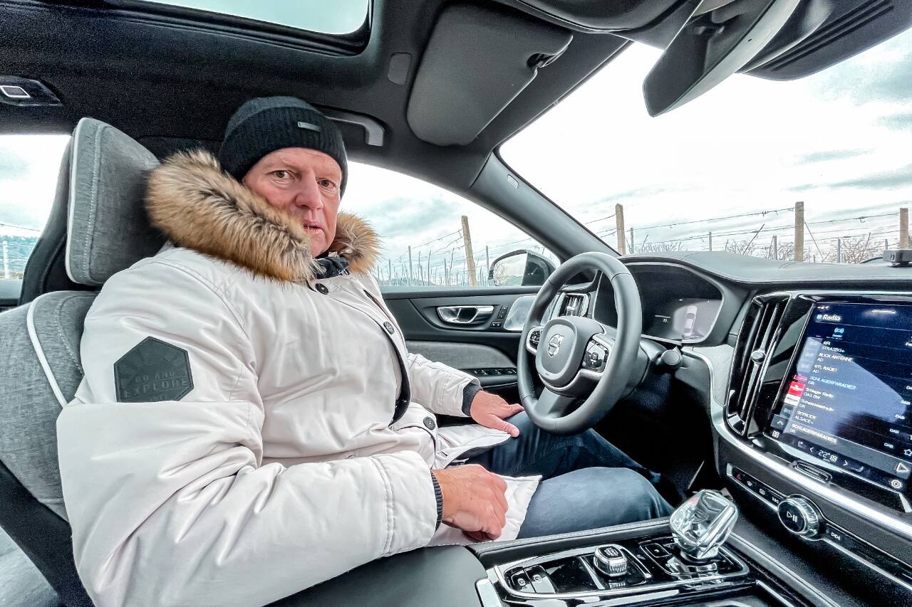 Kfz-Versicherung: Lohnt sich der Rabattschutz? 10 Volvo S60 T8 Recharge Ultimate (2023) - Klassische Sport-Limousine mit modernem Antrieb