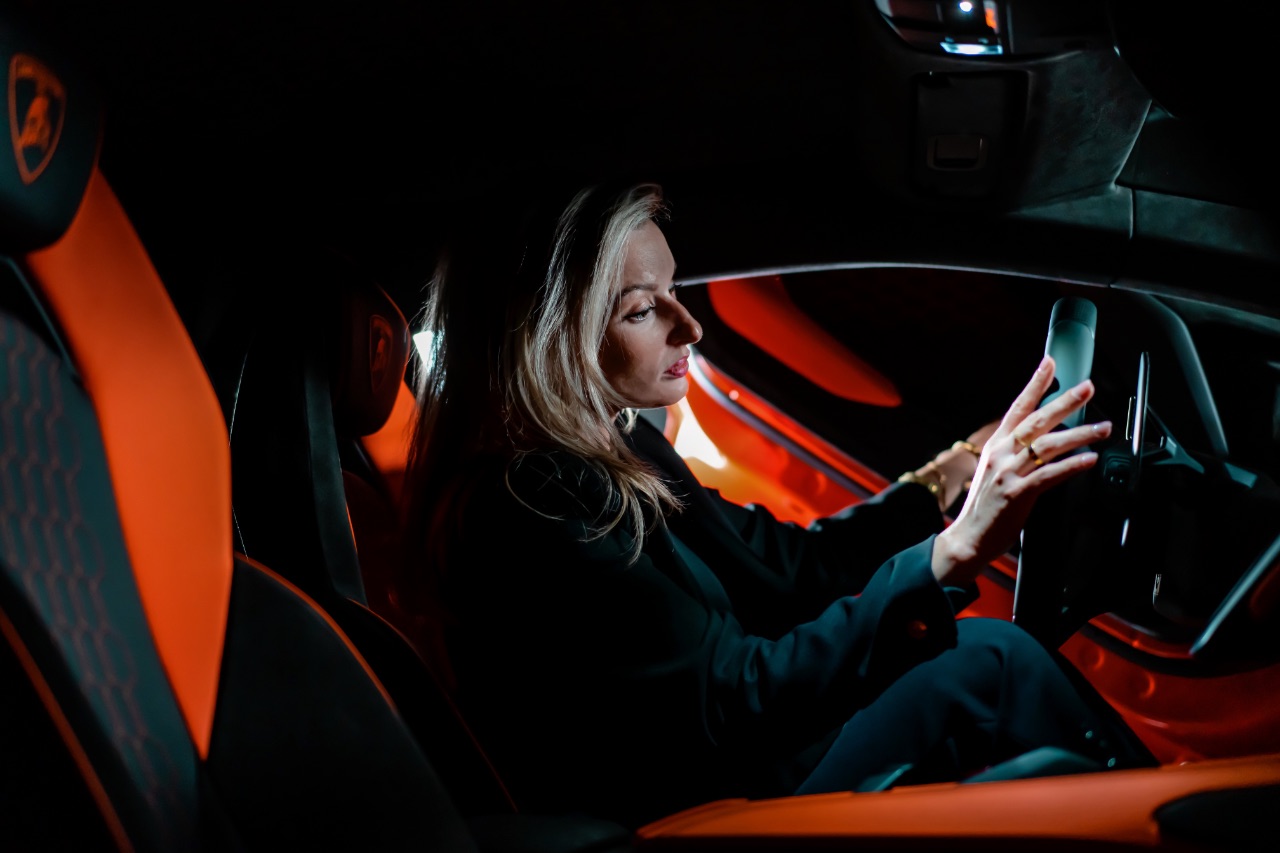 Lamborghini Revuelto (2024) - Erster Supersportwagen V12-Hybrid mit HPEV-Antrieb 2 Lamborghini Revuelto - Erster Supersportwagen V12-Hybrid mit HPEV-Antrieb
