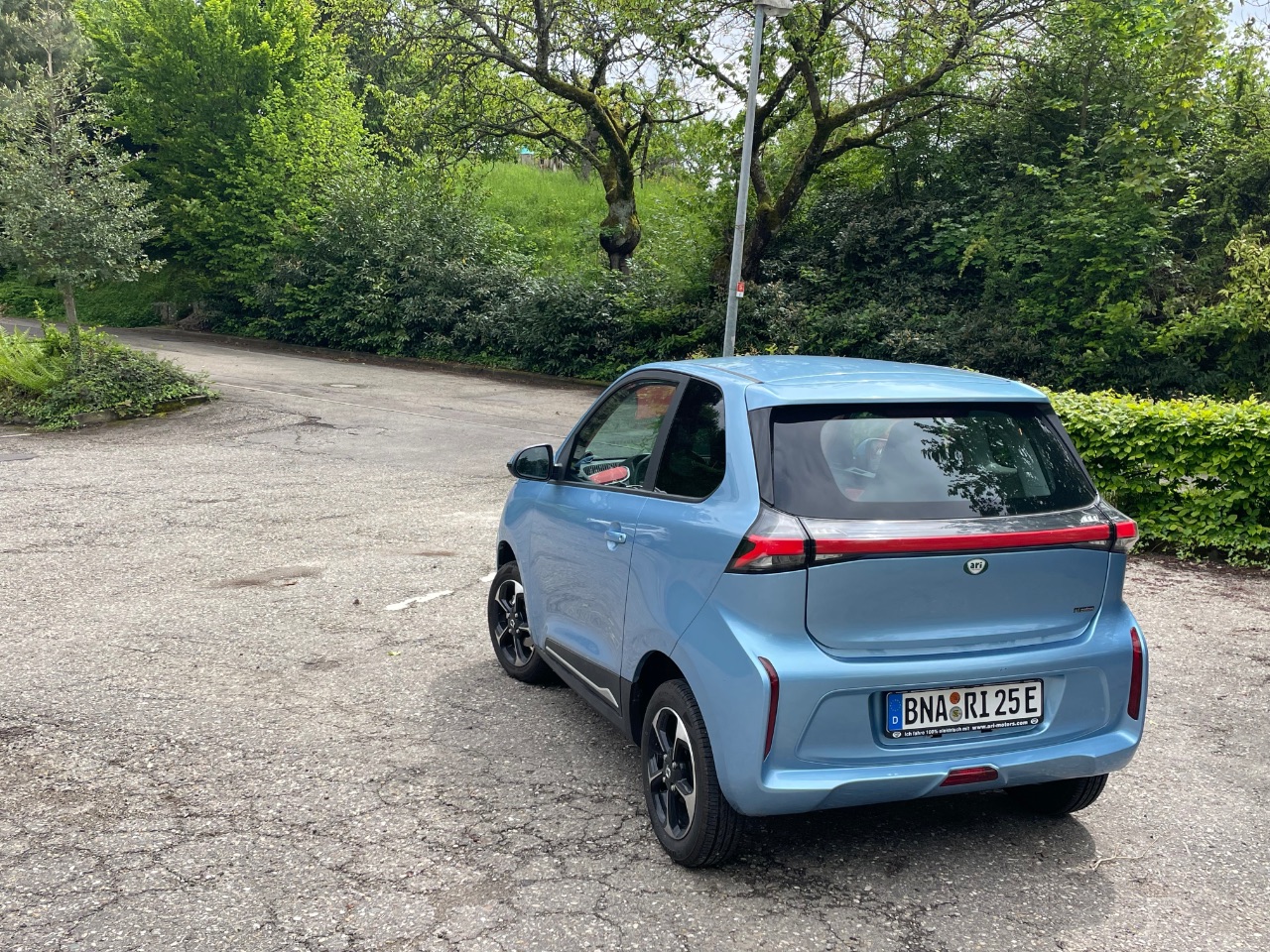 Ari 902 (2023)- Elektrisches Leichtfahrzeug - Konkurrenz für Microlino, Dacia Spring und VW e-up? 3 Ari 902 -Elektrisches Leichtfahrzeug
