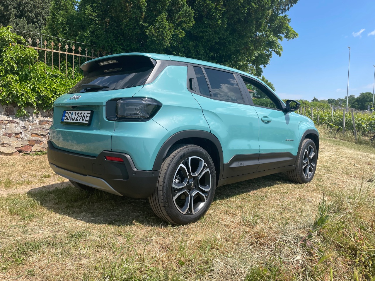 Jeep Avenger Altitude (2023) - Der E-Jeep für hippe Mamis 11 Jeep Avenger Altitude (2023) - Der E-Jeep für hippe Mamis