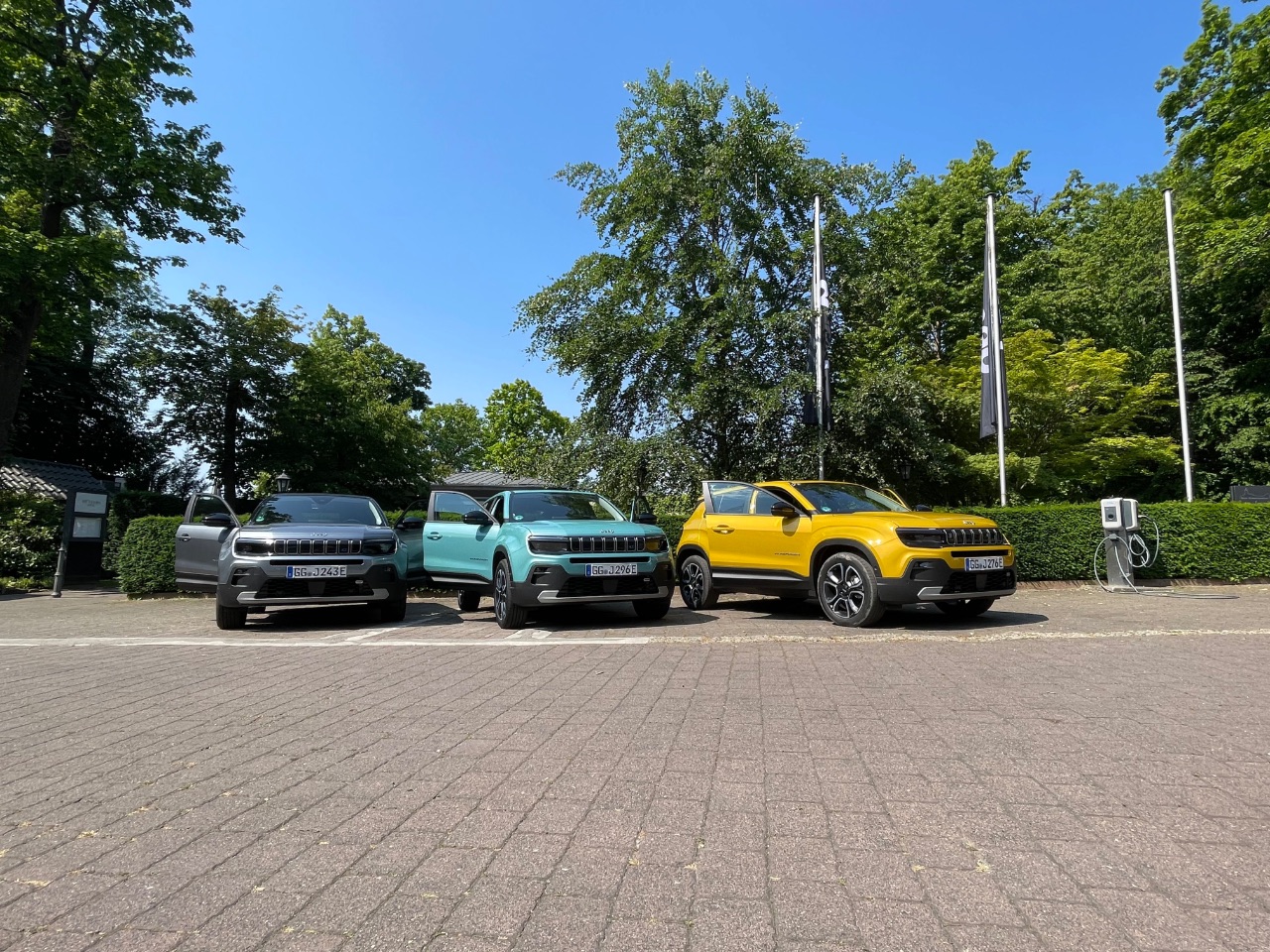 Jeep Avenger Altitude (2023) - Der E-Jeep für hippe Mamis 2 Jeep Avenger Altitude (2023) - Der E-Jeep für hippe Mamis