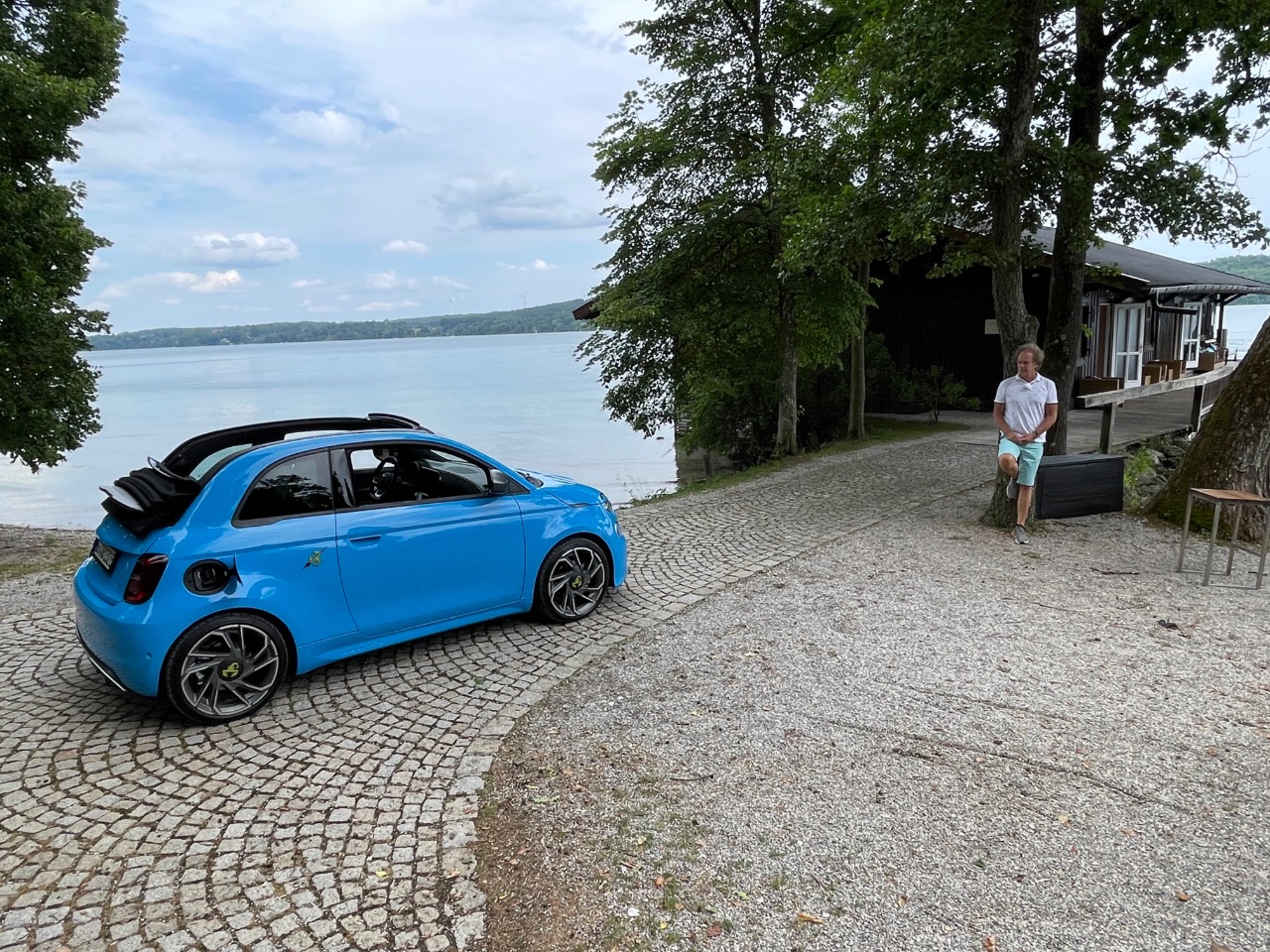 Abarth 500e Turismo (2023) - Erster Skorpion mit reinem E-Antrieb 1 Abarth 500e Turismo - Erster Skorpion mit reinem E-Antrieb