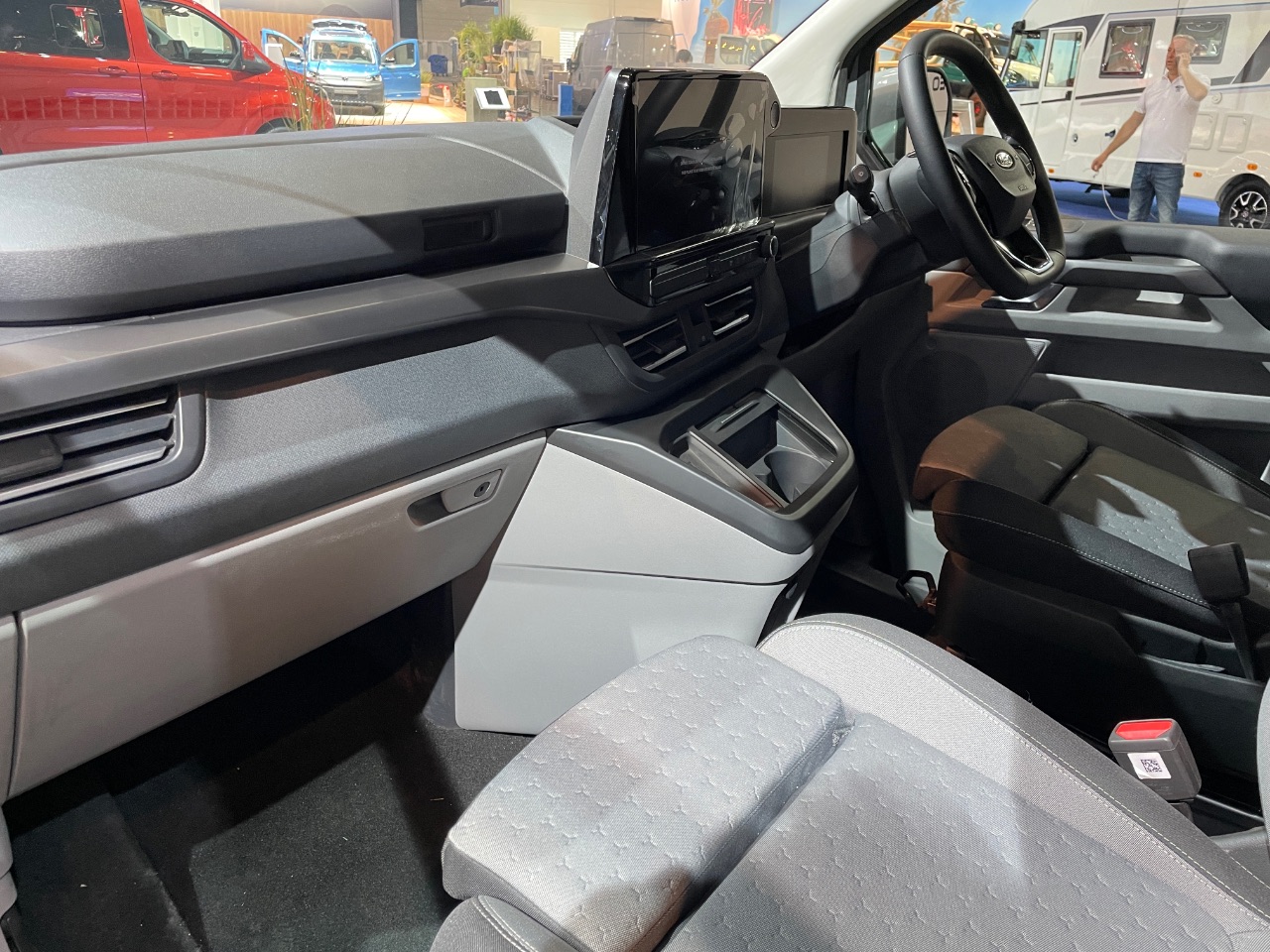 Caravan Salon (2023): Neue Generation des Ford Nugget 5 Caravan Salon (2023): Neue Generation des Ford Nugget