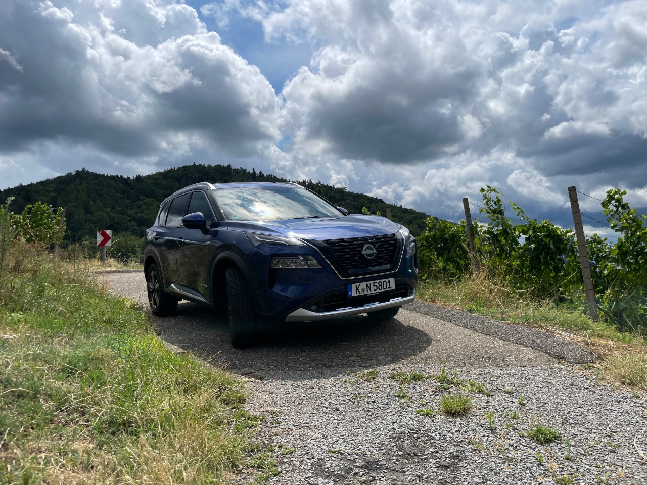 Nissan X-Trail e-power e-4orce (2023) - Ein Verbrenner liefert Strom für den E-Antrieb 2 Nissan X-Trail e-power e-4ORCE (2023) - Ein Verbrenner liefert Strom für den E-Antrieb