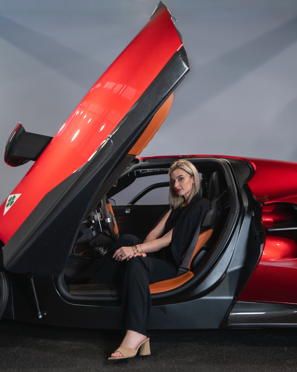 Alfa Romeo 33 STRADALE (2023) - Ein erster Blick auf das ikonische Sportwagen-Revival 7 Alfa Romeo 33 STRADALE (2023) - Ein erster Blick auf das ikonische Sportwagen-Revival
