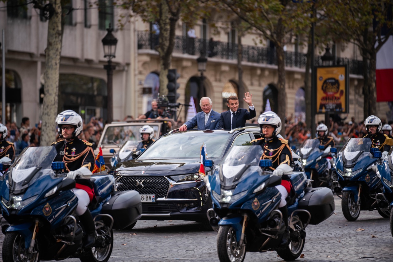 DS 7 Crossback Présidentiel - im Dienst Ihrer Majestät Charles III. 18 DS 7 Crossback Présidentiel