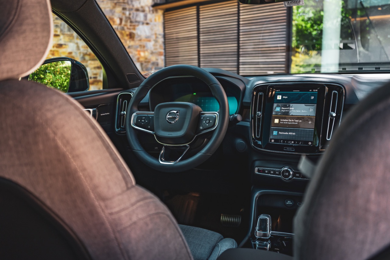 Volvo C40 AWD Full Electric (2024)-Alternative zu Benziner und Dieselfahrzeugen 3 Volvo C40 AWD Full Electric (2024)I Recharge, Twin Motor Extended Range mit 408 PS
