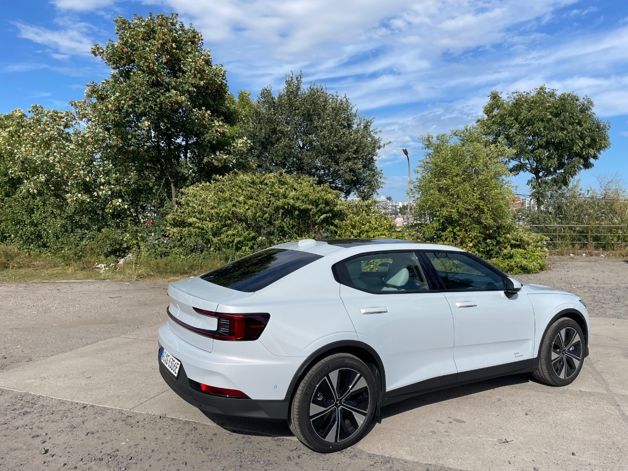 Der Polestar 2 (MJ 2024) ist fit für den Wettbewerb 8 Der Polestar 2 (MJ 2024) ist fit für den Wettbewerb