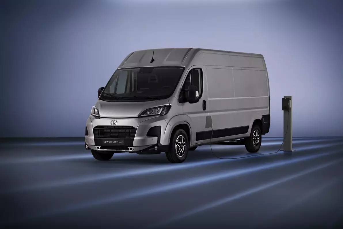 Toyota bekommt erstmals einen großen Transporter 6 Neuer Toyota Proace Max