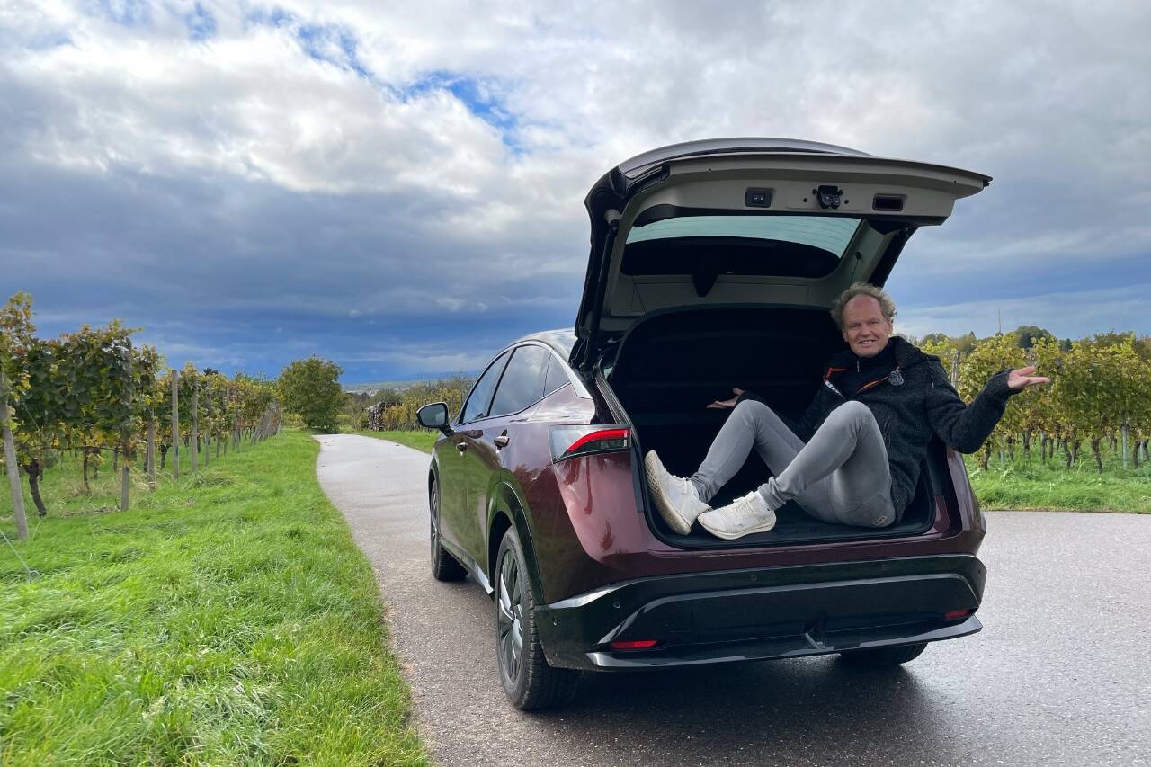 Nissan Ariya (87 kWH): E-Crossover-SUV mit gutem Raumangebot 1 Nissan Ariya und Dr Friedbert Weizenecker