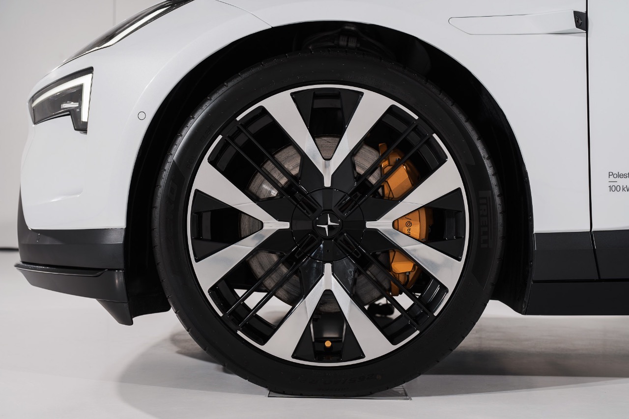 Polestar 4: Erstes SUV Coupé der schwedischen E-Auto-Marke 4 Polestar 4 20 Zoll Felge