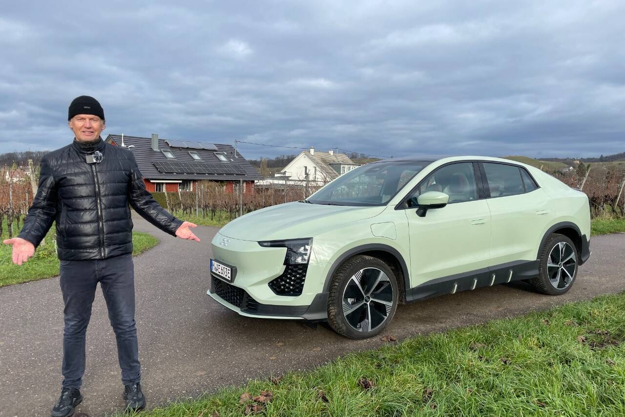 Aiways U6 (2024) - E-Auto mit üppigem Raumangebot "Made in China" 8 der-Autotester