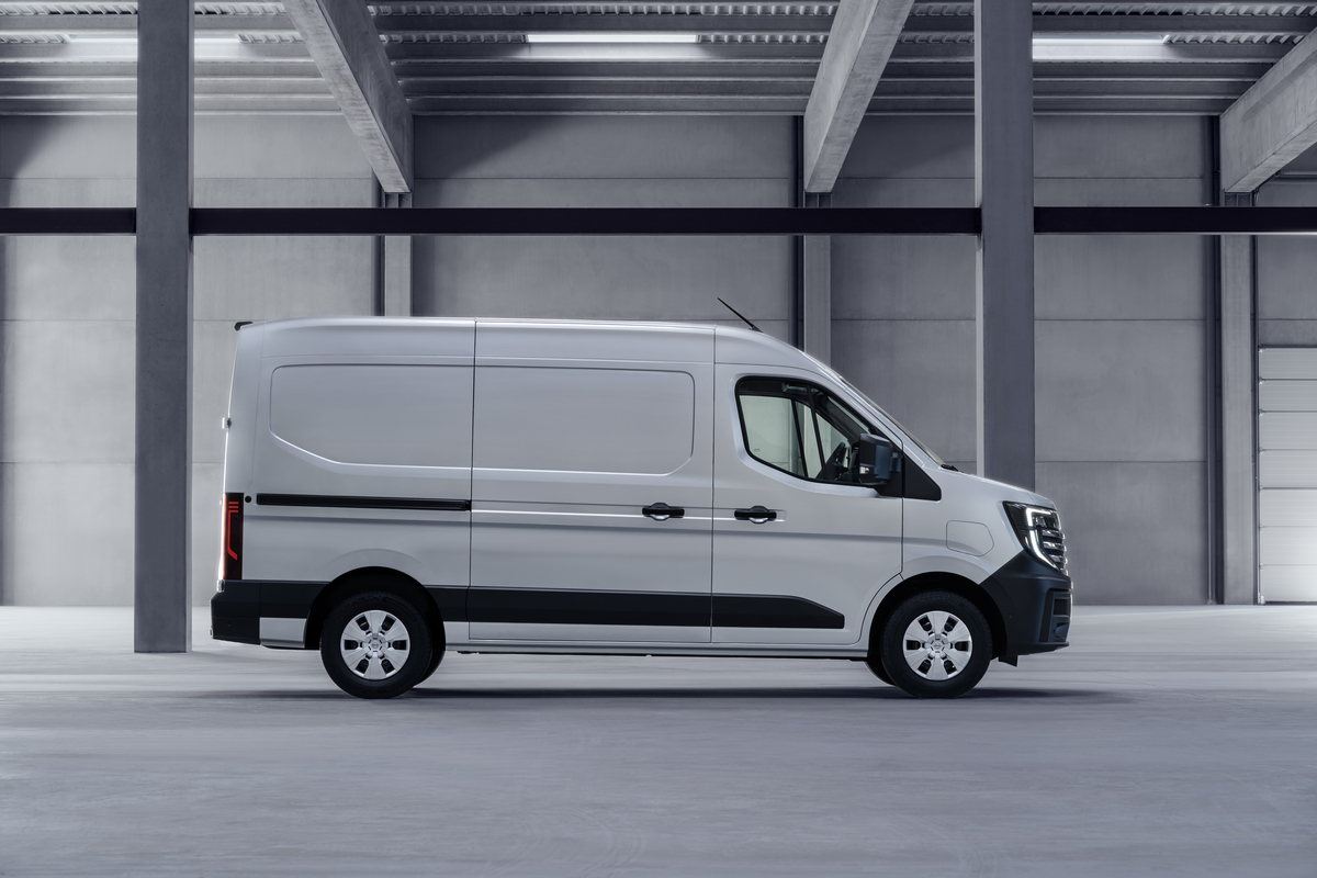Nissan Interstar : Transporter auch mit rein elektrischen Antrieb 4 Neuer Nissan Interstar