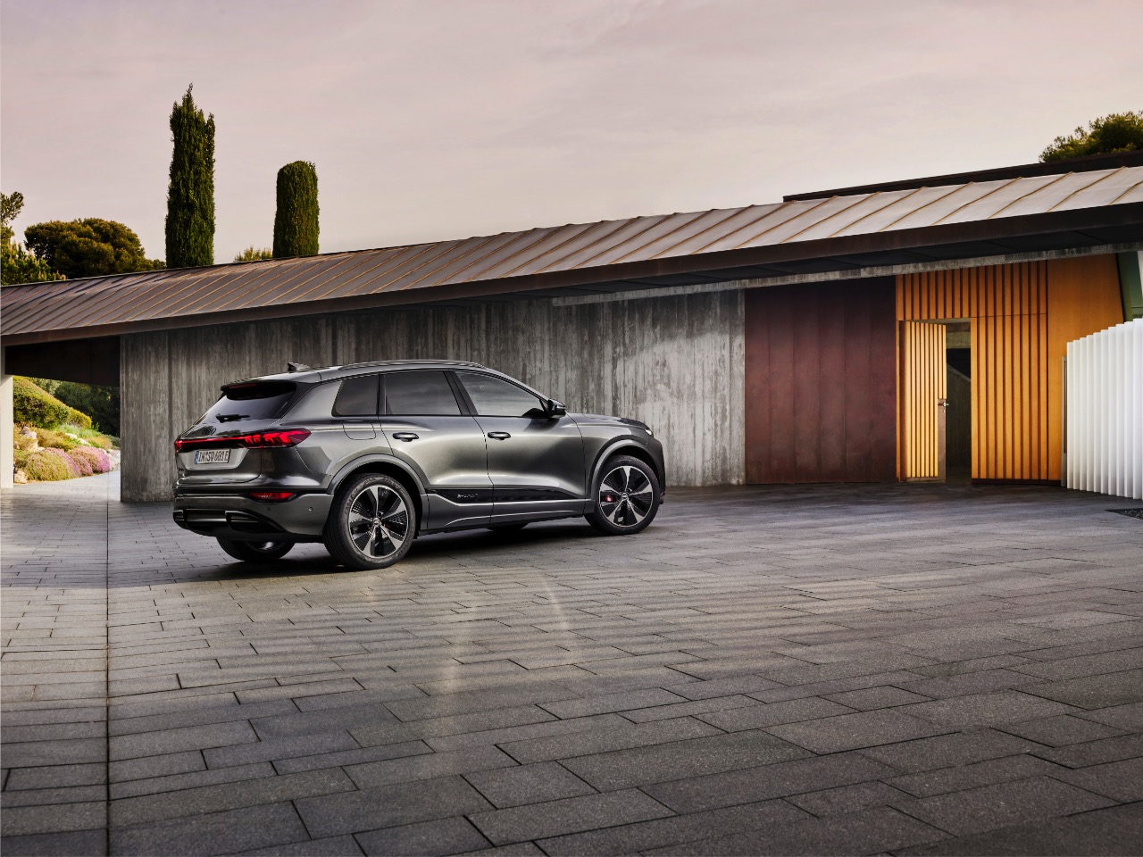 Audi e-tron SQ6 (2025) - Neues Elektro-SUV überzeugt mit besonders kurzen Ladezeiten 1 Audi e-tron SQ6 (2024)